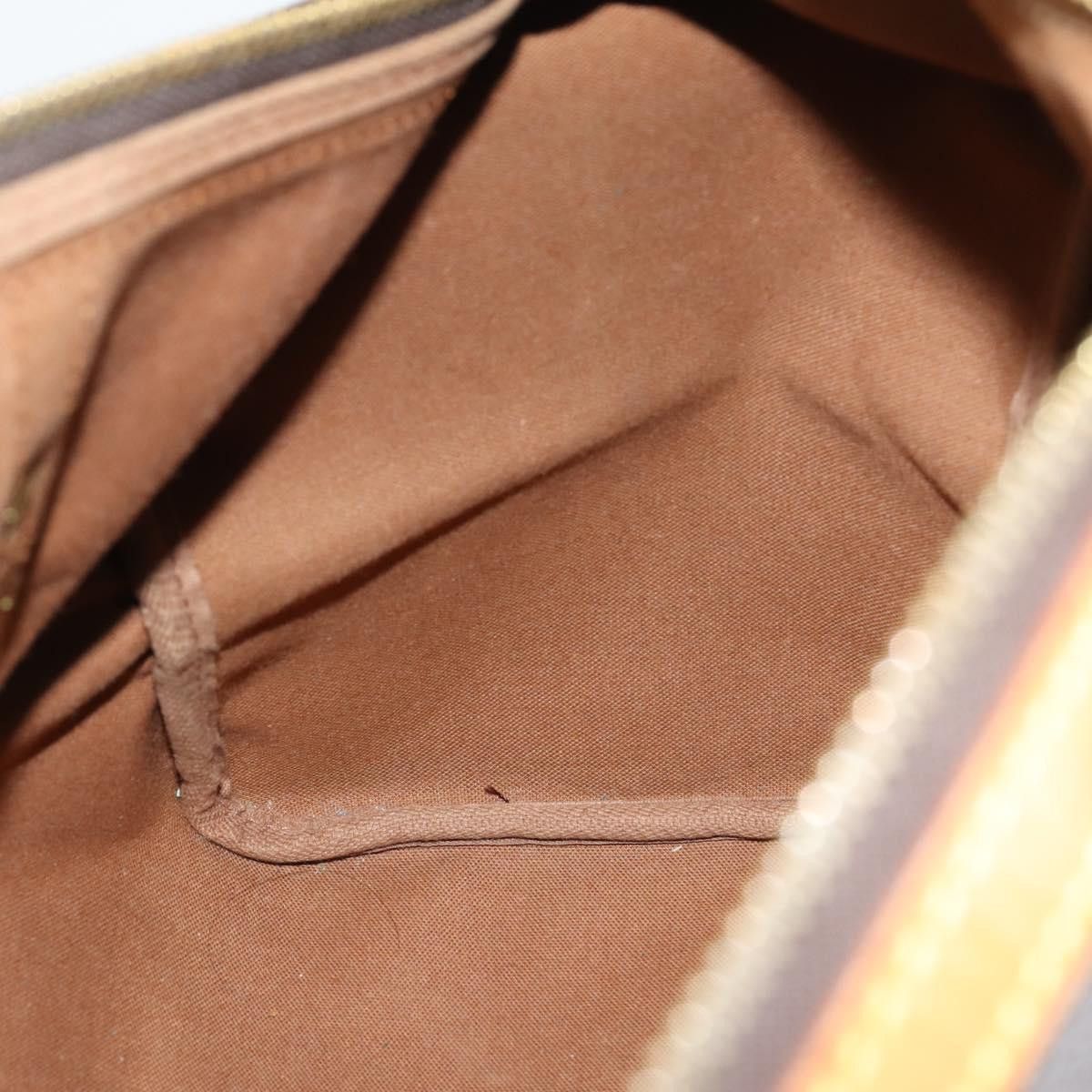Louis Vuitton Louis Vuitton Sac Souple Handbag Monogram Canvas Size ONE SIZE - 19 Thumbnail