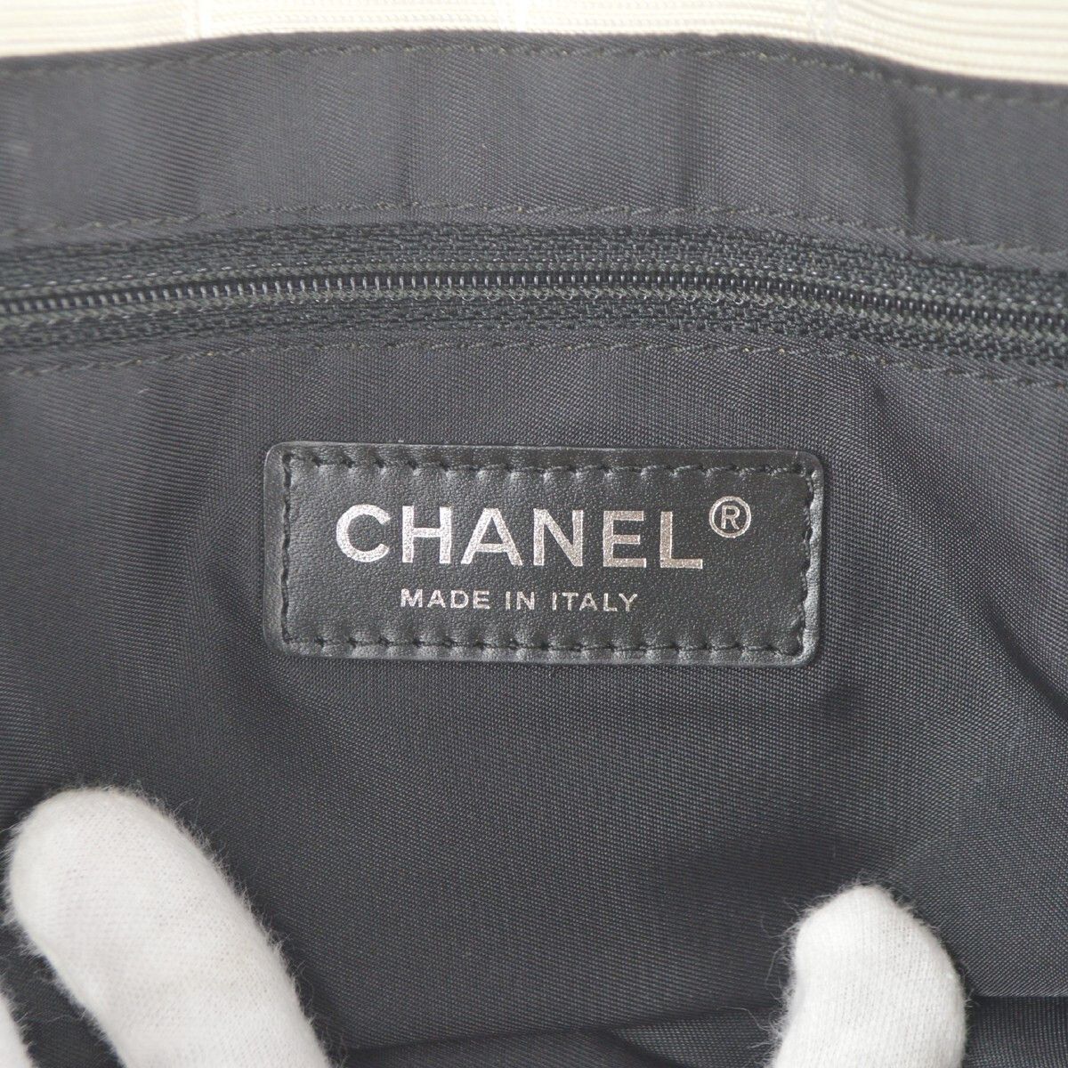 Chanel Chanel Travel Line Tote Nylon Size ONE SIZE - 4 Thumbnail