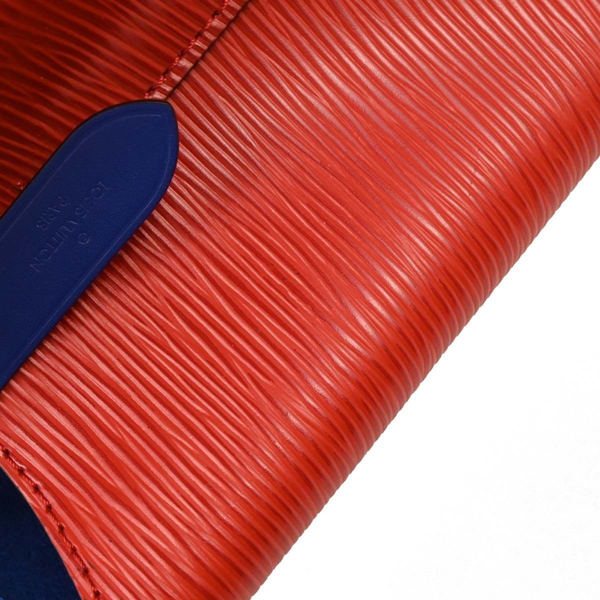 Louis Vuitton Louis Vuitton NeoNoe Handbag Epi Leather Size ONE SIZE - 10 Thumbnail