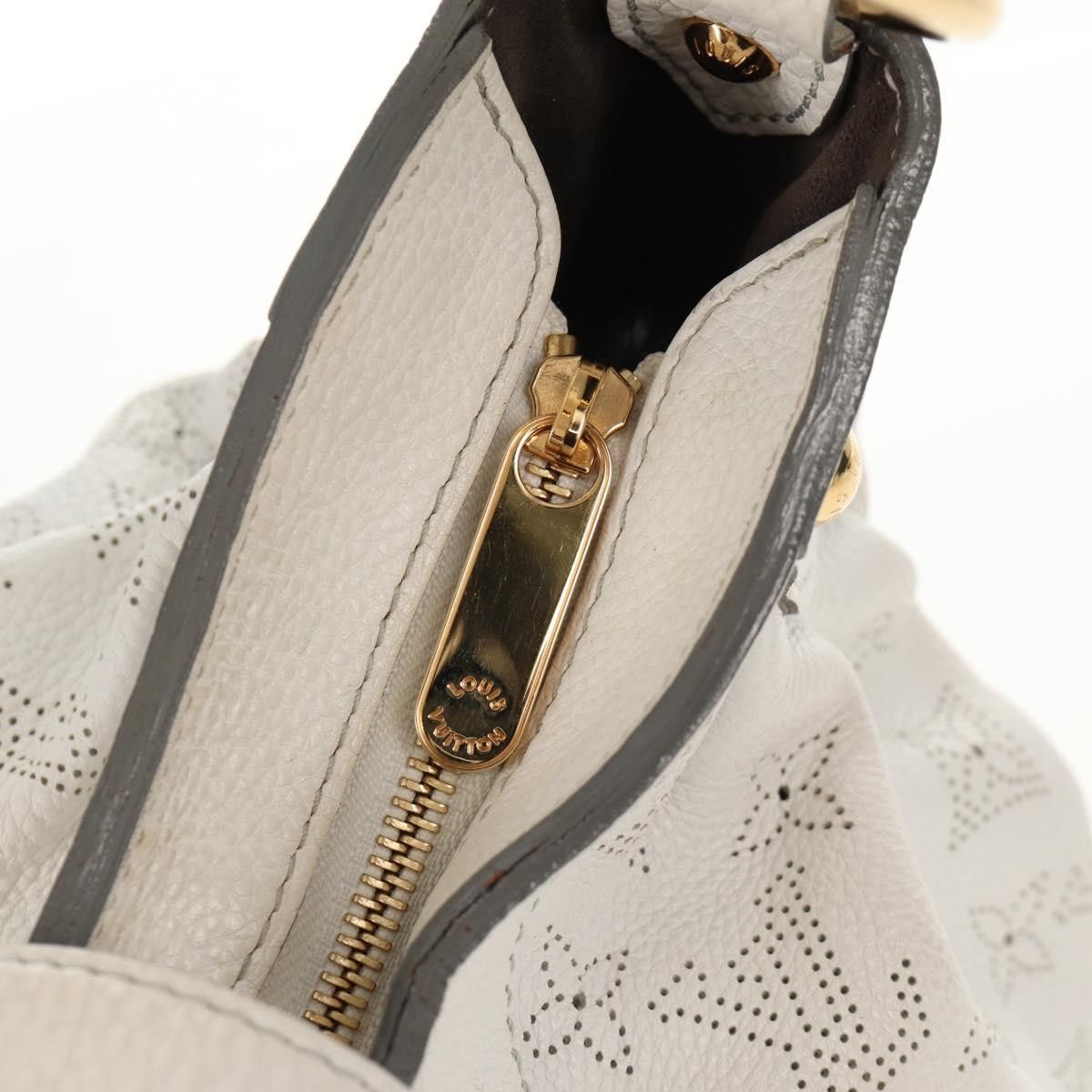 Louis Vuitton Louis Vuitton Solar Handbag Mahina Leather Size ONE SIZE - 13 Thumbnail
