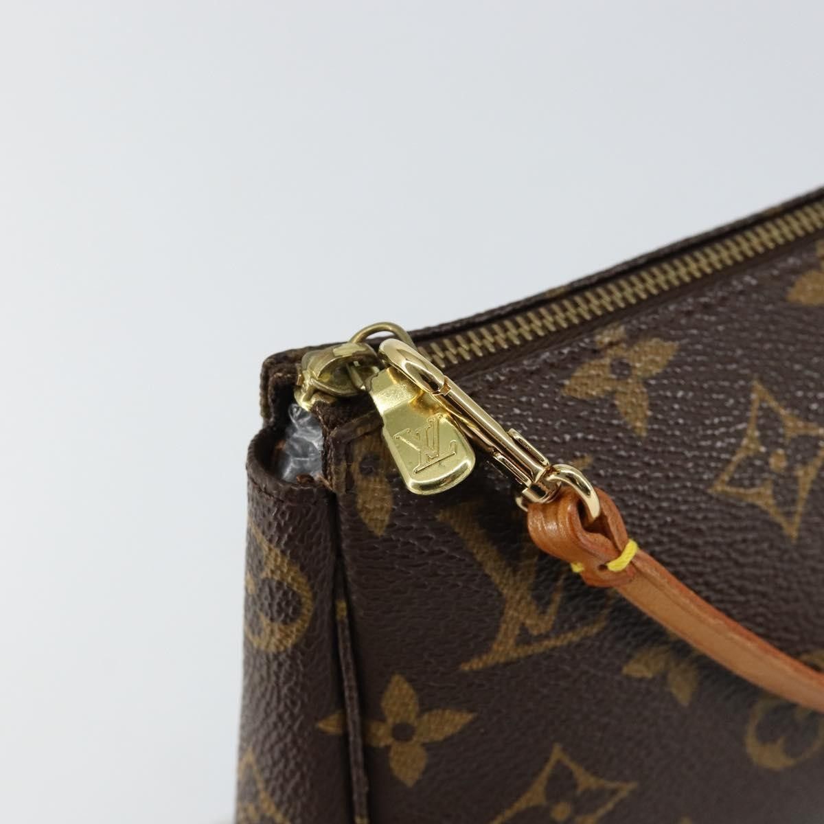 Louis Vuitton Louis Vuitton Pochette Accessoires NM Monogram Canvas Size ONE SIZE - 13 Thumbnail
