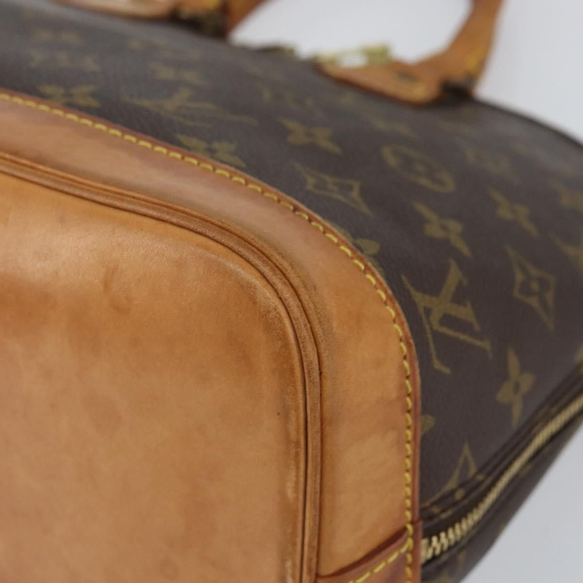 Louis Vuitton Louis Vuitton Alma Handbag Monogram Canvas Size ONE SIZE - 9 Thumbnail