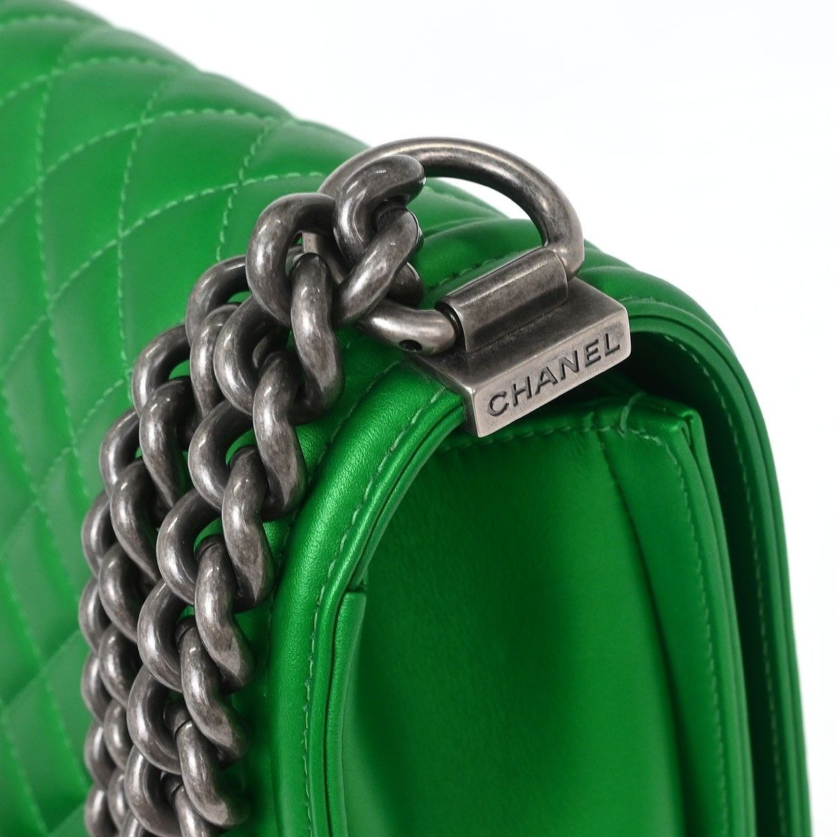 Chanel Chanel Boy Flap Bag Quilted Lambskin Size ONE SIZE - 8 Thumbnail