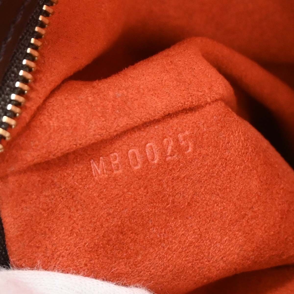 Louis Vuitton Louis Vuitton Uzes Handbag Damier Size ONE SIZE - 4 Thumbnail