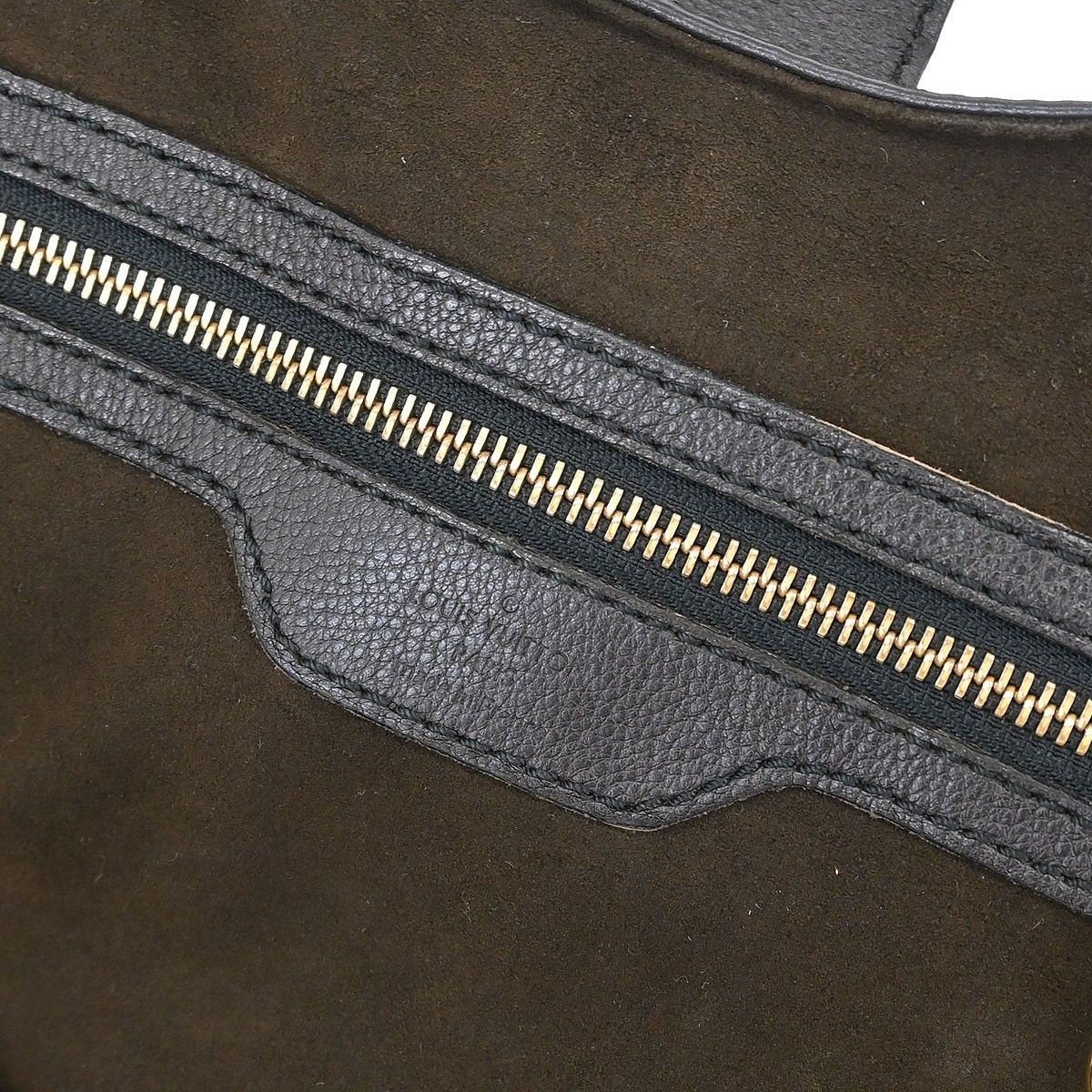 Louis Vuitton Louis Vuitton L Hobo Mahina Leather Size ONE SIZE - 4 Thumbnail