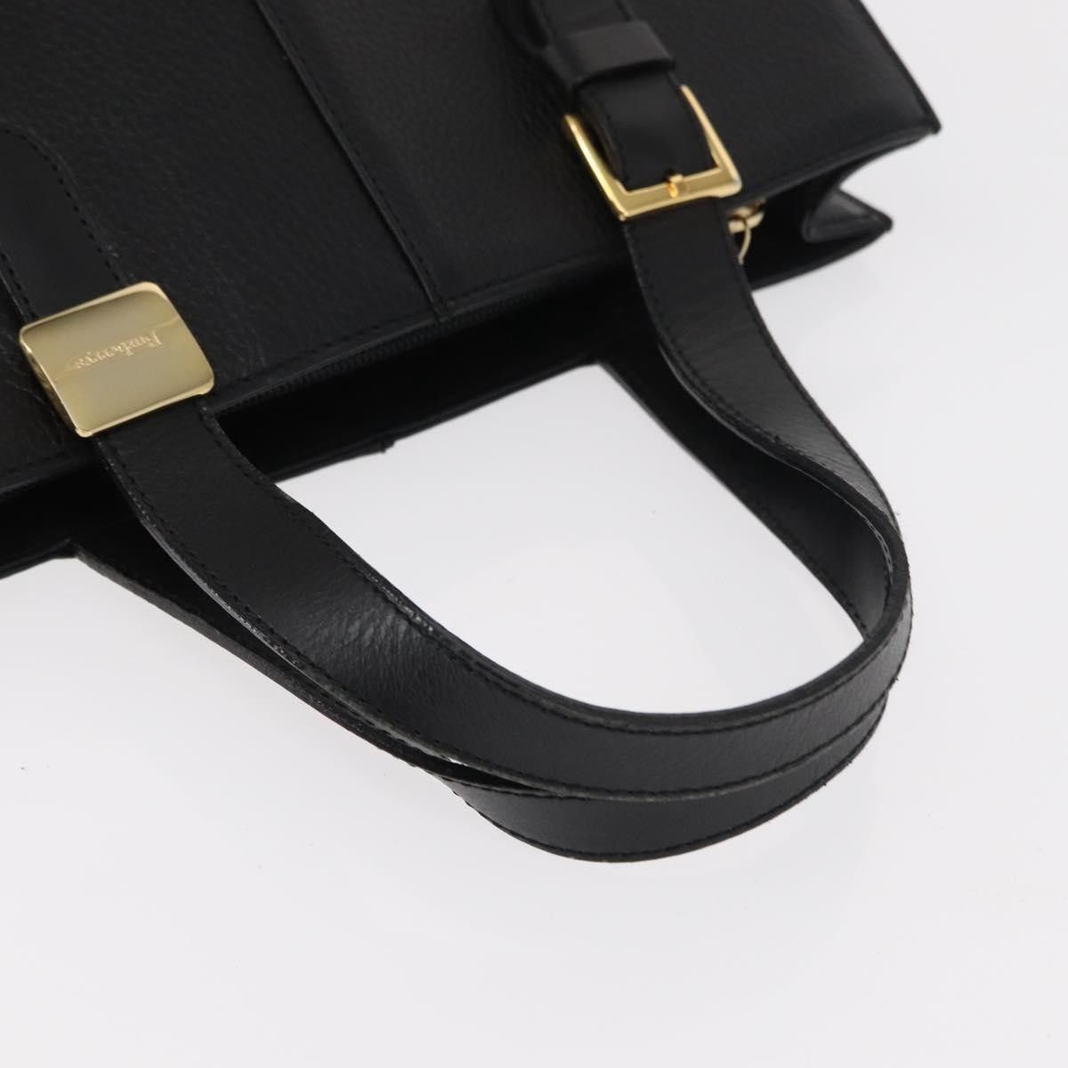 Burberry Burberry Vintage Handbag Leather Size ONE SIZE - 7 Thumbnail