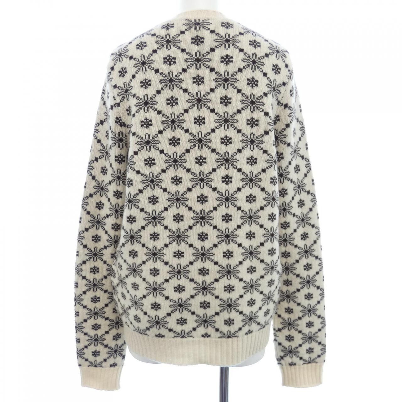 Chanel Chanel Chanel P52856K06870 100% Cashmere Knit Others Tops P52856K06870 DUTY FREE for USA Size ONE SIZE - 2 Thumbnail