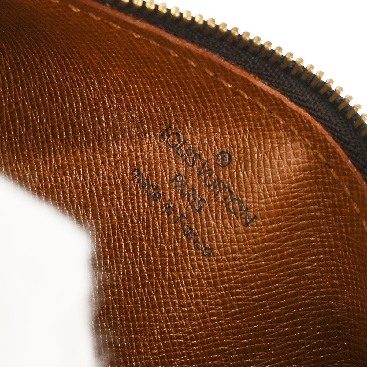 Louis Vuitton Louis Vuitton Papillon Pochette Monogram Canvas Size ONE SIZE - 4 Thumbnail