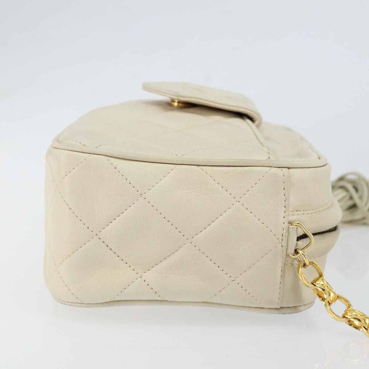 Chanel Chanel Vintage Front Pocket Camera Quilted Lambskin Size ONE SIZE - 3 Thumbnail