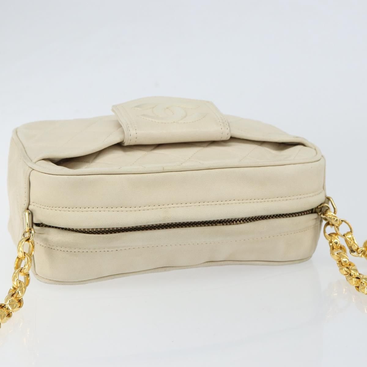 Chanel Chanel Vintage Front Pocket Camera Quilted Lambskin Size ONE SIZE - 16 Thumbnail