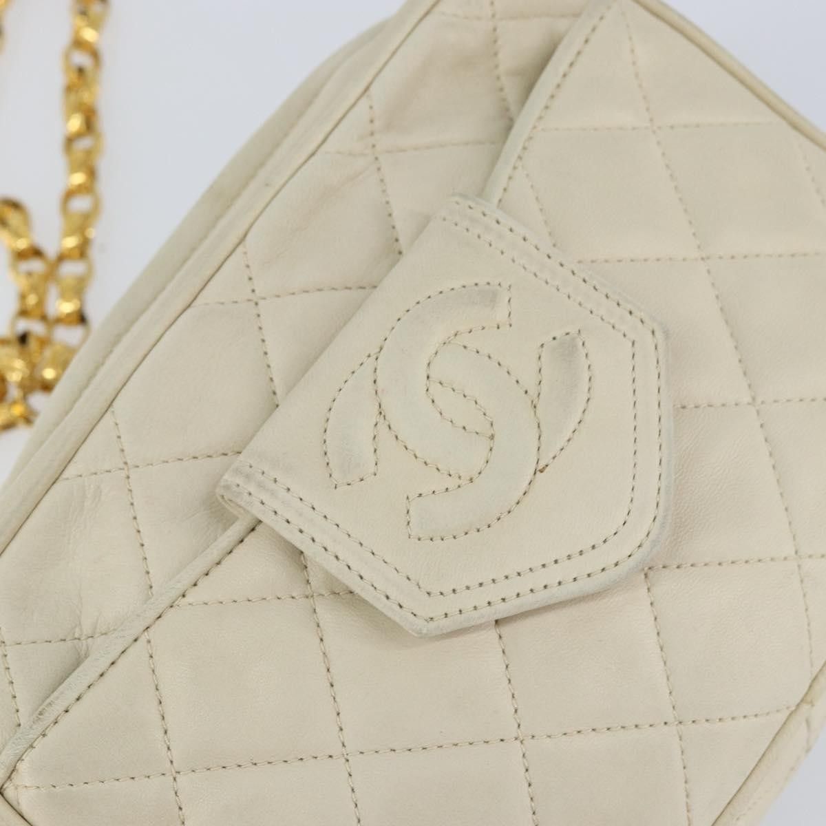 Chanel Chanel Vintage Front Pocket Camera Quilted Lambskin Size ONE SIZE - 20 Thumbnail