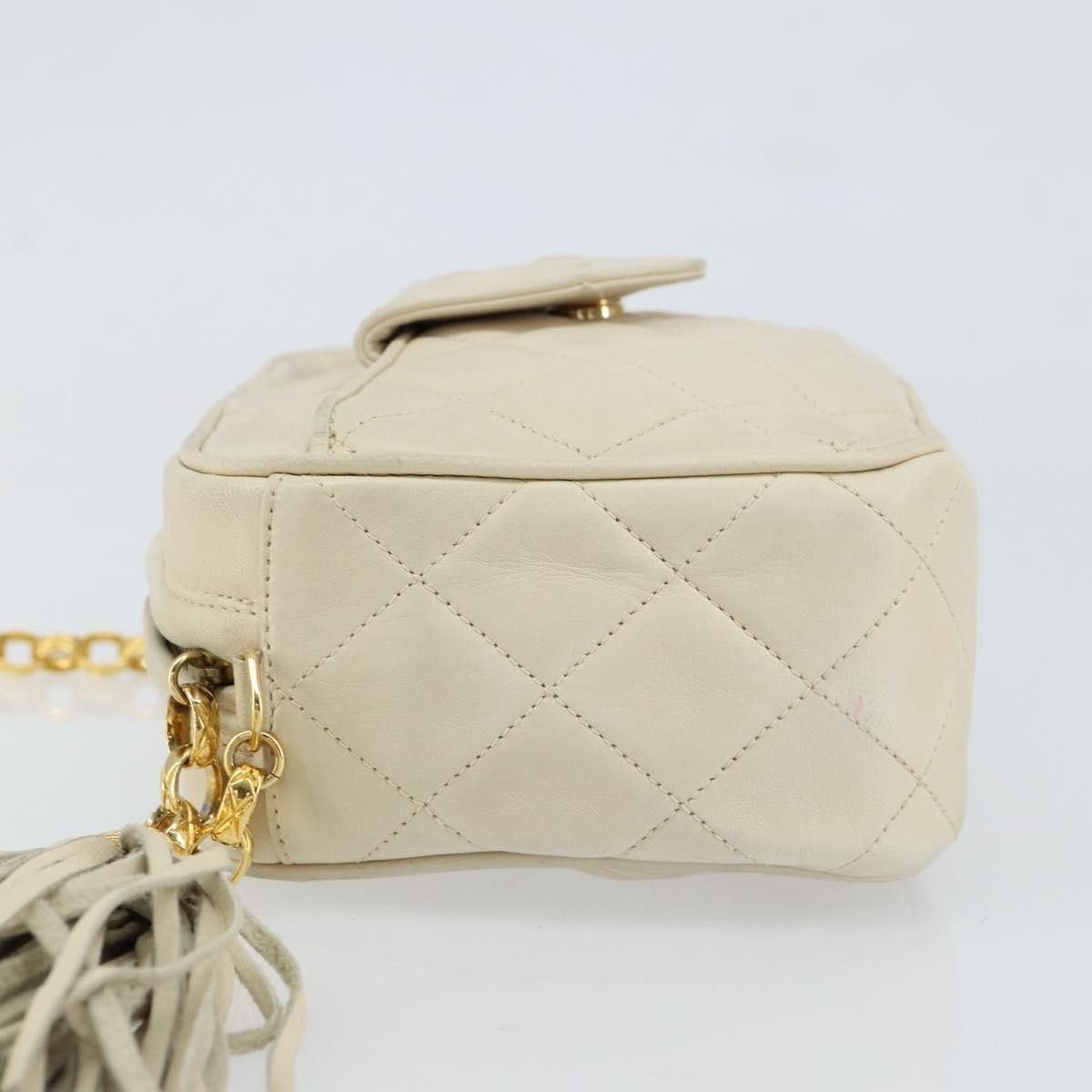 Chanel Chanel Vintage Front Pocket Camera Quilted Lambskin Size ONE SIZE - 4 Thumbnail