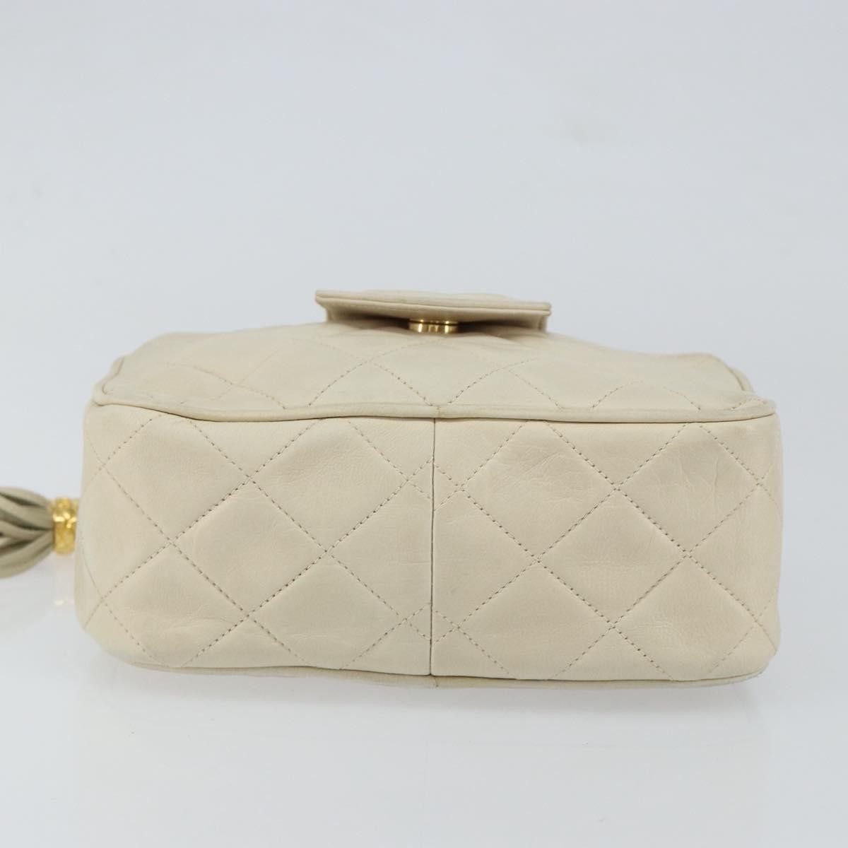 Chanel Chanel Vintage Front Pocket Camera Quilted Lambskin Size ONE SIZE - 15 Thumbnail