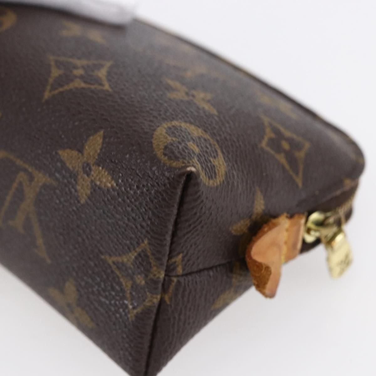 Louis Vuitton Louis Vuitton Cosmetic Pouch Monogram Canvas Size ONE SIZE - 10 Thumbnail
