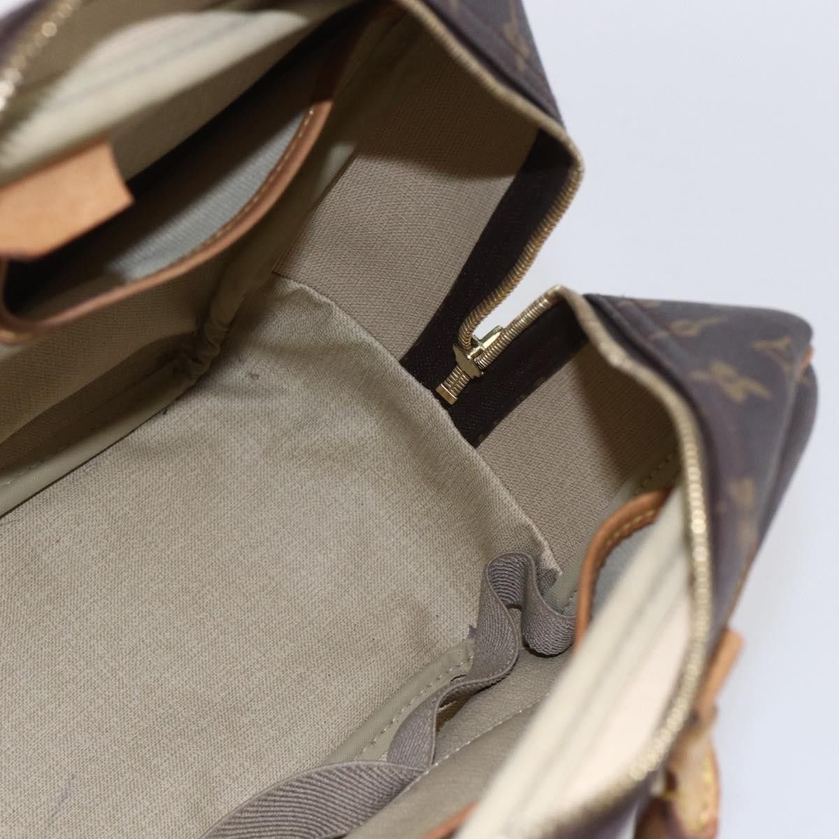 Louis Vuitton Louis Vuitton Deauville Handbag Monogram Canvas Size ONE SIZE - 19 Thumbnail
