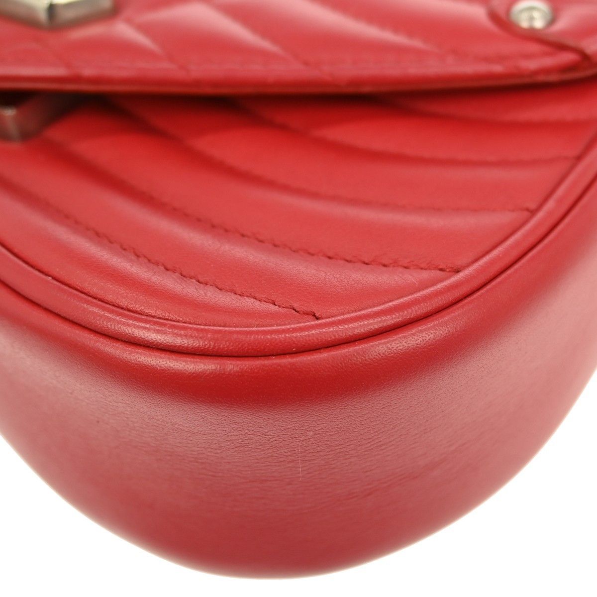 Louis Vuitton Louis Vuitton New Wave Chain Bag Quilted Leather Size ONE SIZE - 7 Thumbnail