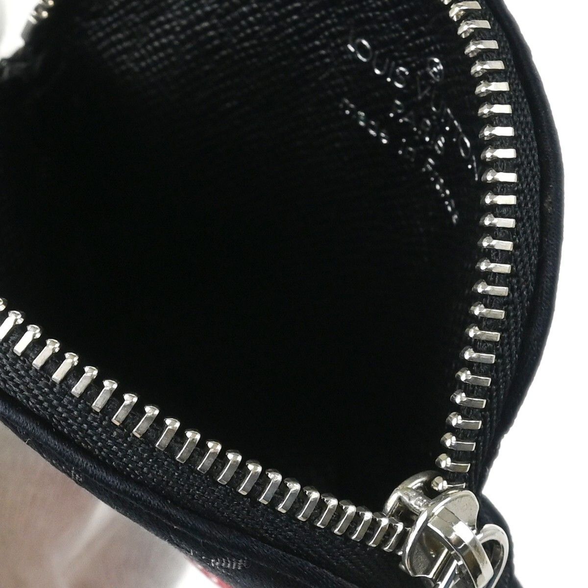 Louis Vuitton Louis Vuitton Round Coin Purse Limited Edition Monogram Silk Size ONE SIZE - 3 Thumbnail
