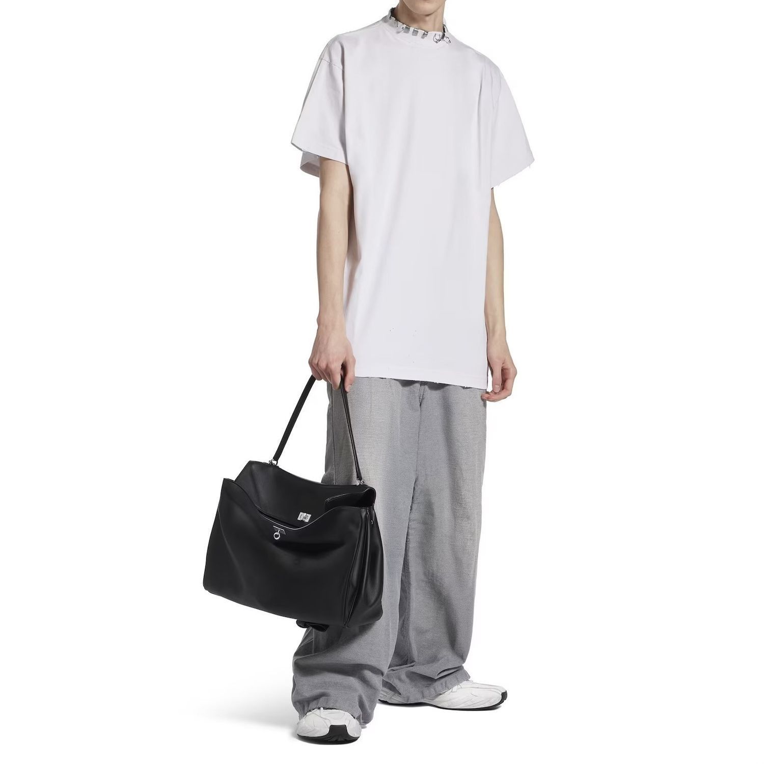 Balenciaga Pierced T- Shirt Oversized in White Size US S / EU 44-46 / 1 - 3 Thumbnail