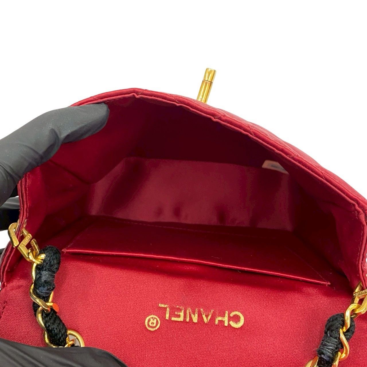 Chanel Chanel Chanel Matelassé Satin Shoulder Bag Others Shoulder Bag DUTY FREE for USA Size ONE SIZE - 10 Thumbnail