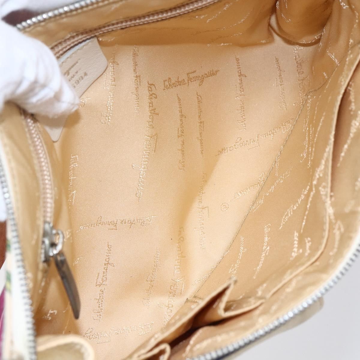 Salvatore Ferragamo Salvatore Ferragamo Gancini Shoulder Bag Nylon Size ONE SIZE - 5 Thumbnail