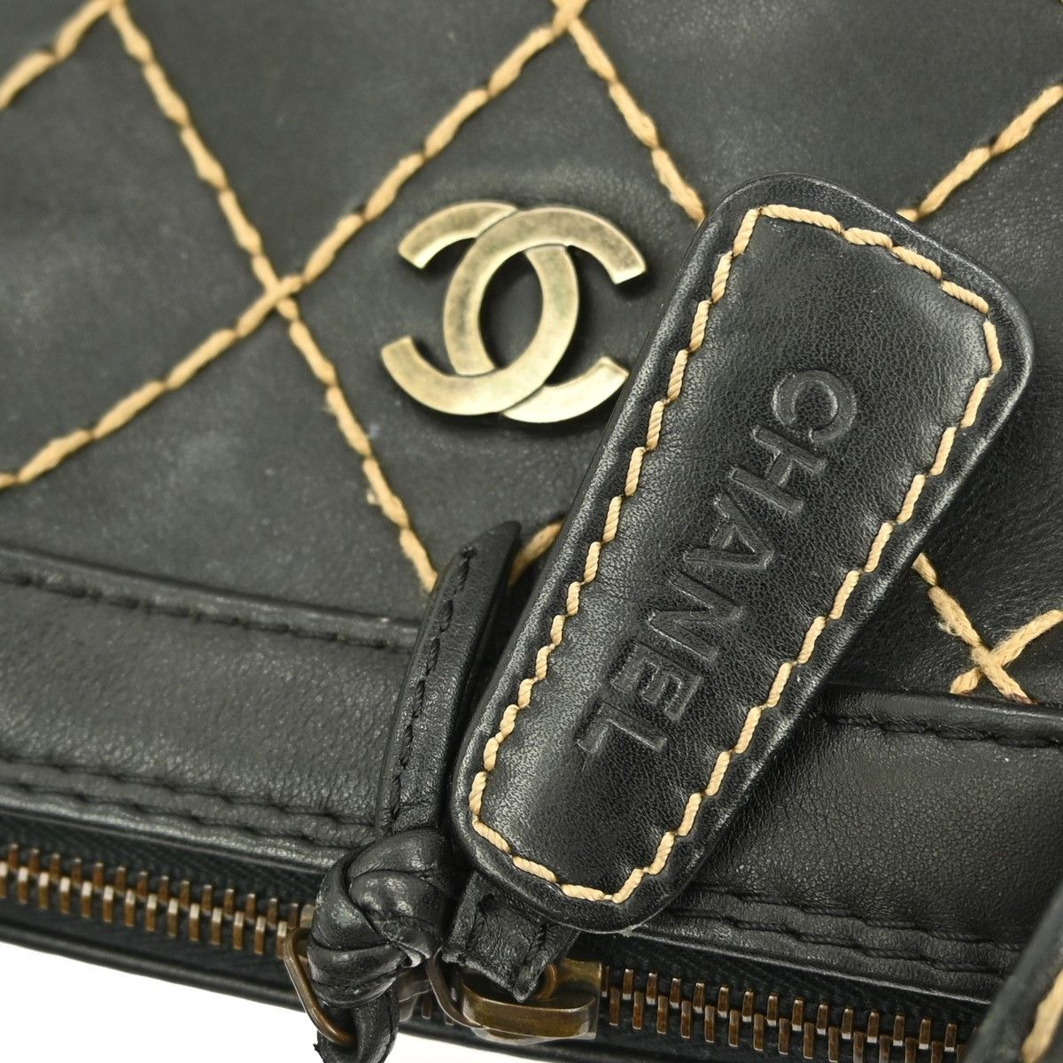 Chanel Chanel Surpique Zip Around Satchel Quilted Leather Size ONE SIZE - 8 Thumbnail