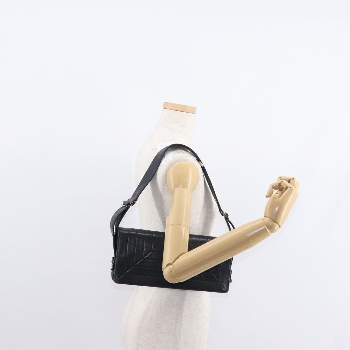 Chanel Chanel Vintage Leather Size ONE SIZE - 14 Thumbnail