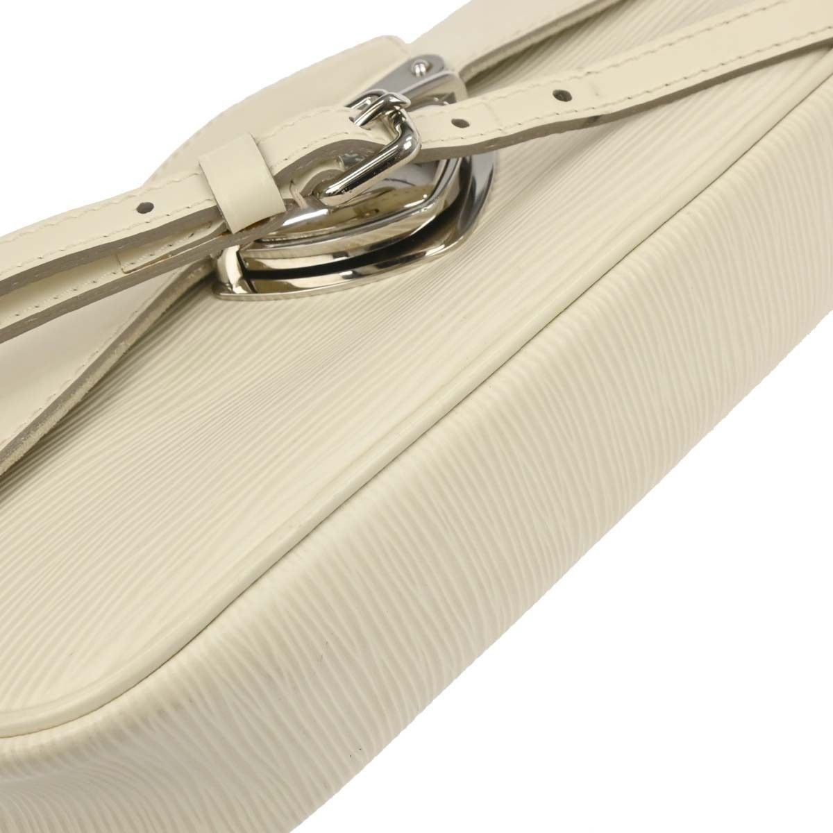 Louis Vuitton Louis Vuitton Montaigne Clutch Epi Leather Size ONE SIZE - 6 Thumbnail
