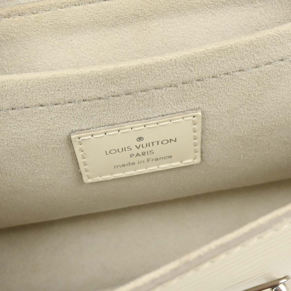 Louis Vuitton Louis Vuitton Montaigne Clutch Epi Leather Size ONE SIZE - 3 Thumbnail