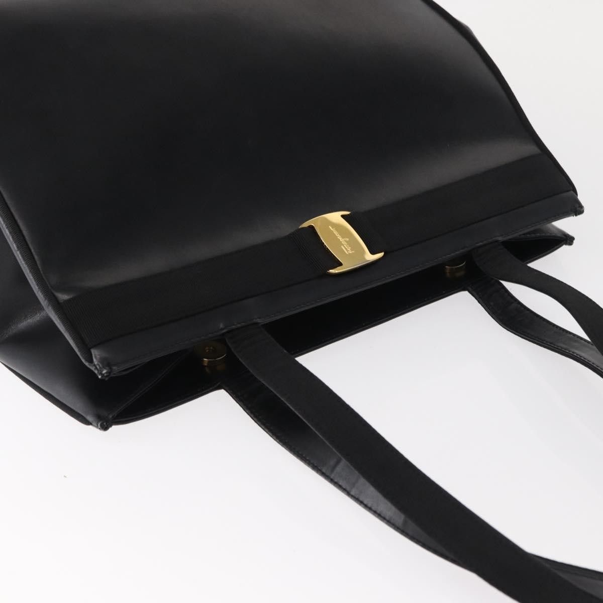 Salvatore Ferragamo Salvatore Ferragamo Vala Shoulder Bag Leather Size ONE SIZE - 15 Thumbnail
