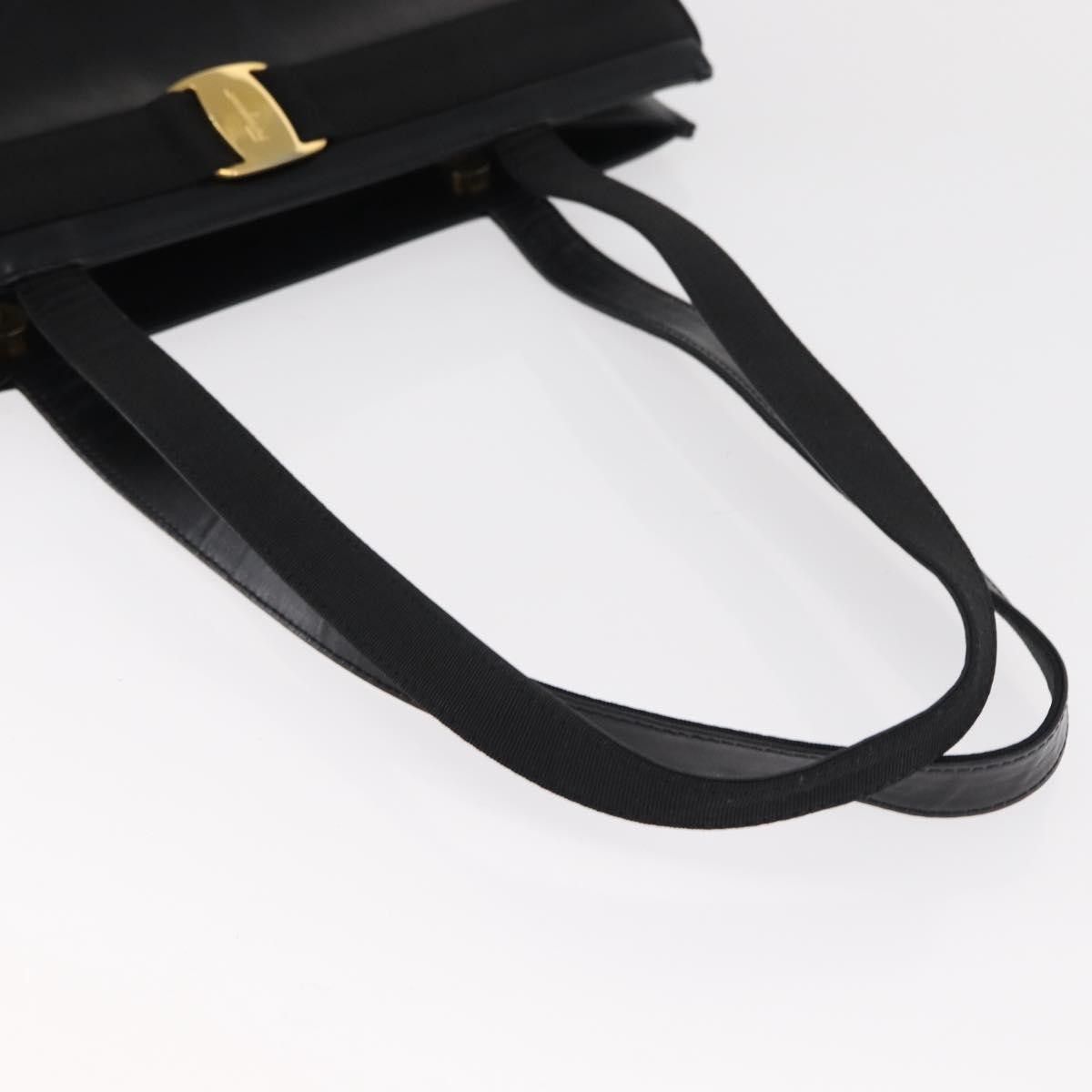 Salvatore Ferragamo Salvatore Ferragamo Vala Shoulder Bag Leather Size ONE SIZE - 7 Thumbnail
