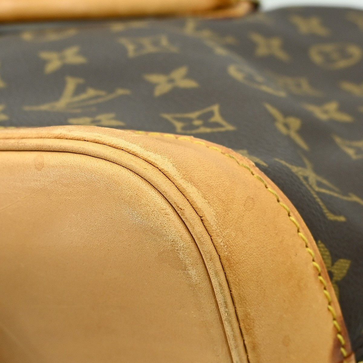 Louis Vuitton Louis Vuitton Alma Handbag Monogram Canvas Size ONE SIZE - 8 Thumbnail