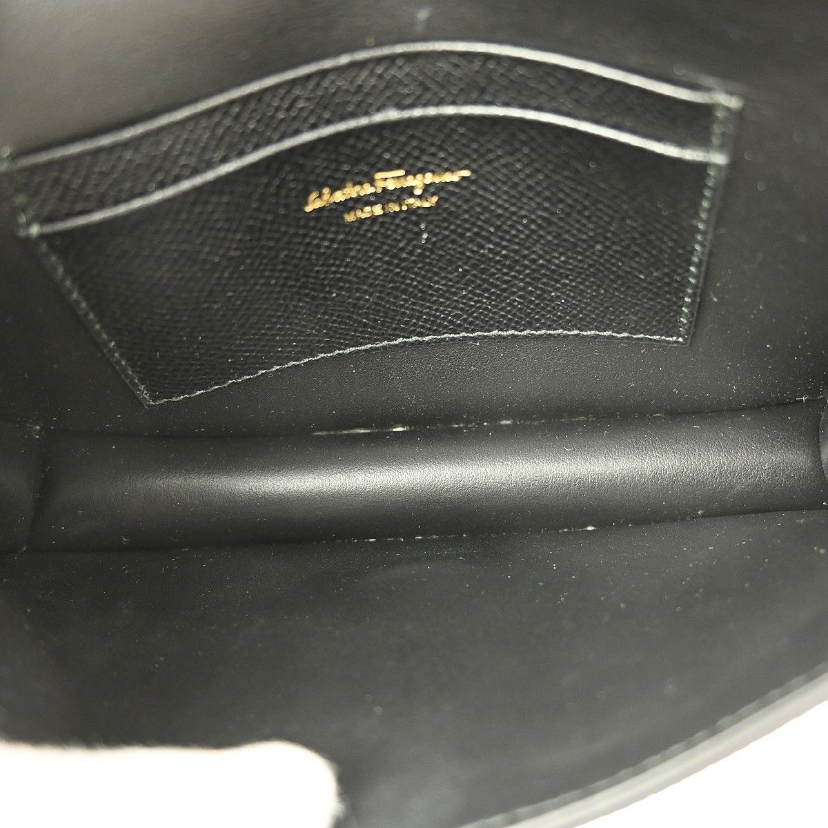 Salvatore Ferragamo Salvatore Ferragamo Gancini Shoulder Bag Leather Size ONE SIZE - 3 Thumbnail