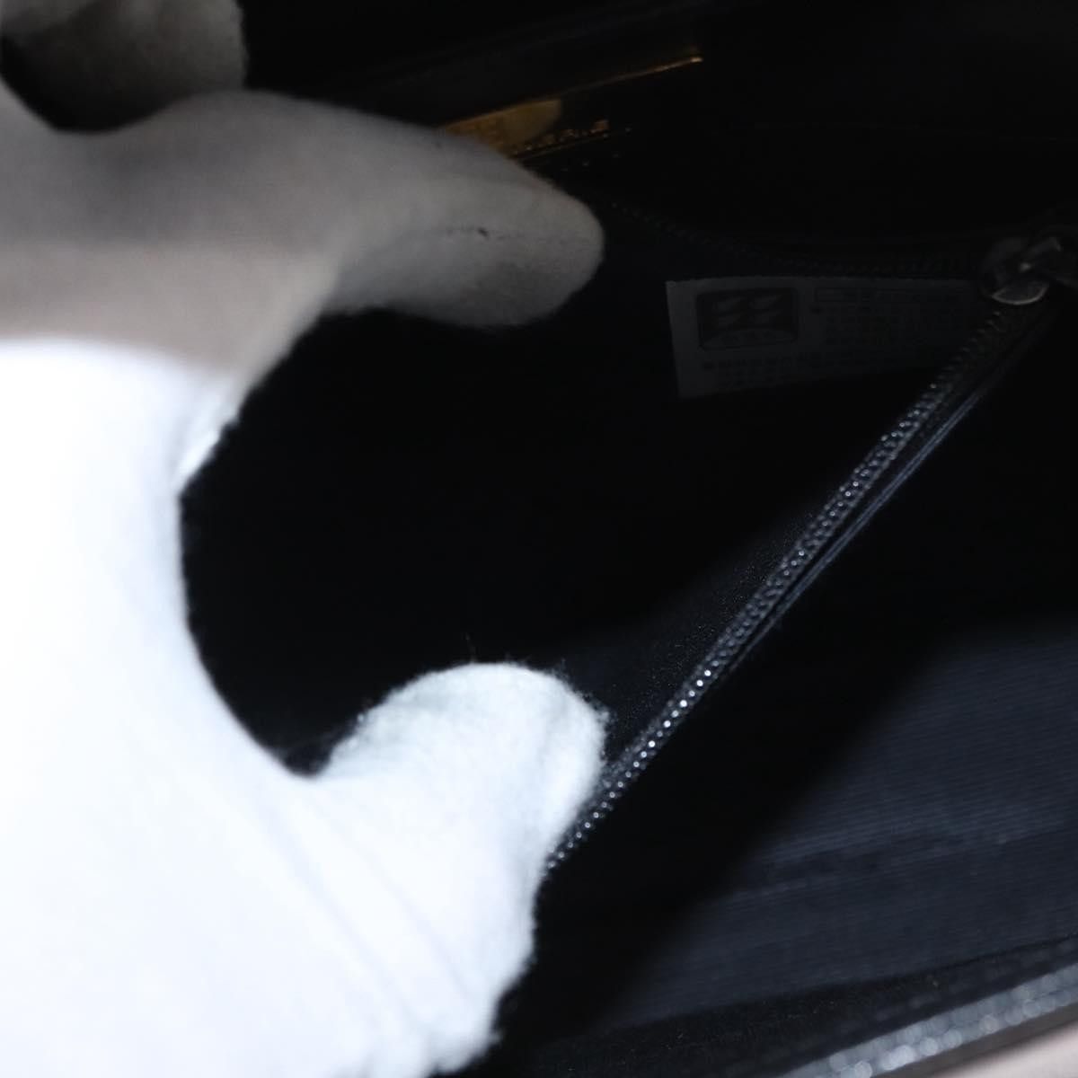 Givenchy Givenchy Vintage 4G handbag Leather Size ONE SIZE - 21 Thumbnail