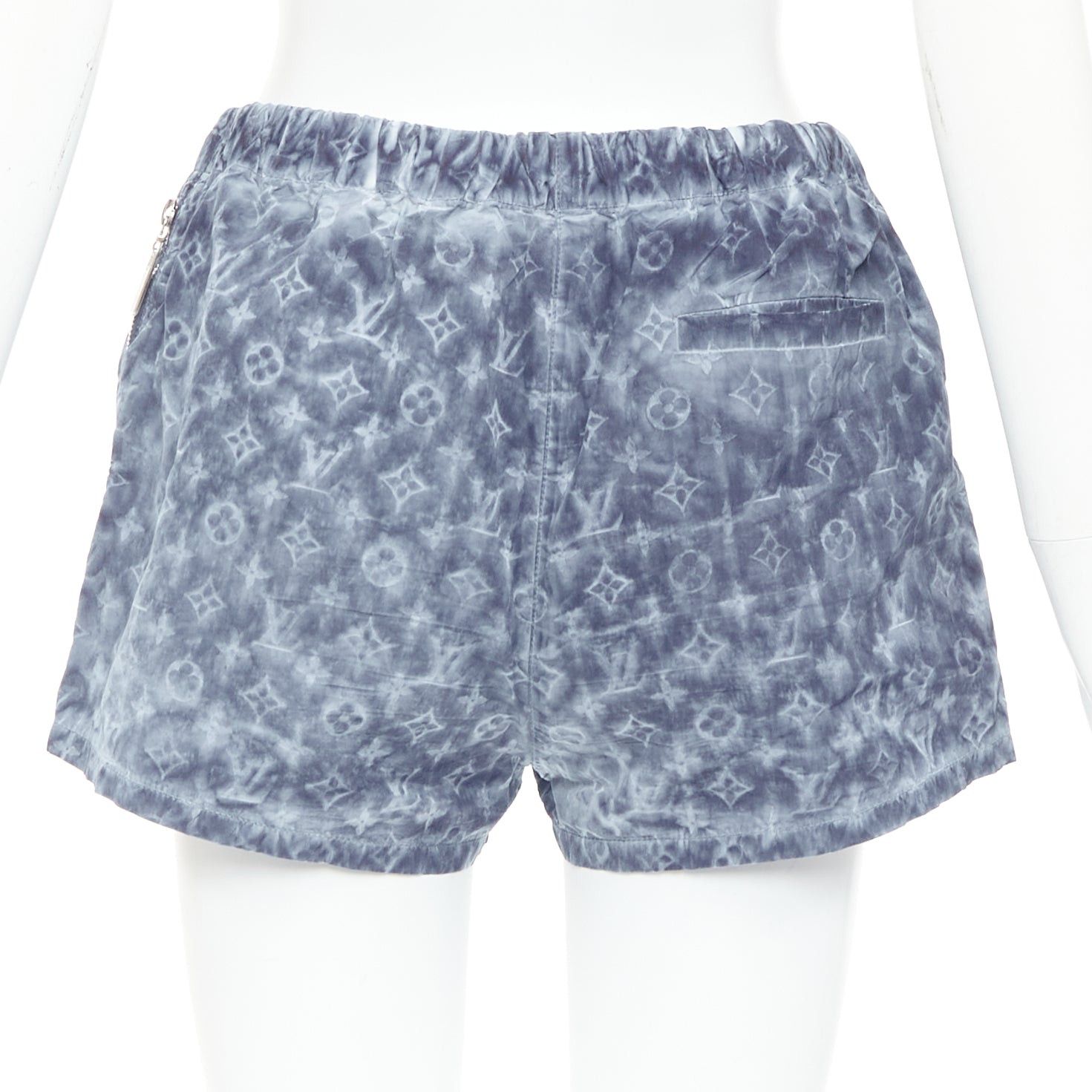 Louis Vuitton LOUIS VUITTON blue grey tie dye stencil effect monogram print shorts FR36 S Size 27" / US 4 / IT 40 - 5 Thumbnail