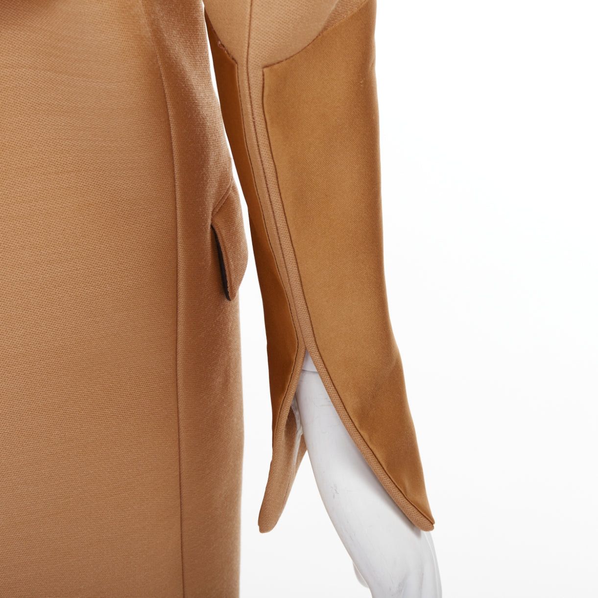 Bottega Veneta BOTTEGA VENETA 2019 Runway camel brown satin trim leather belted coat IT38 XS Size XS / US 0-2 / IT 36-38 - 8 Thumbnail