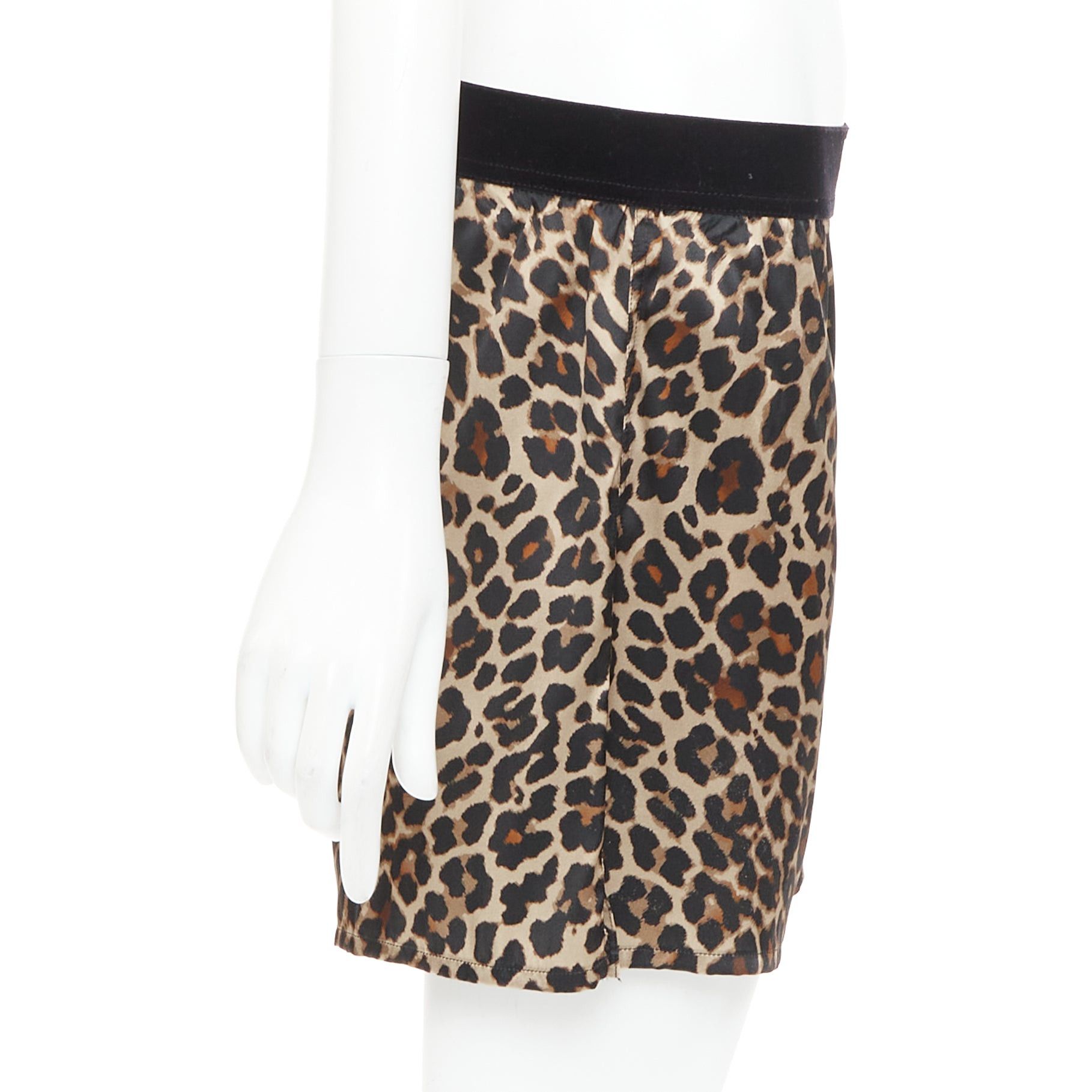 Tom Ford TOM FORD brown silk satin leopard print TF logo velvet trim shorts XS Size 27" / US 4 / IT 40 - 4 Thumbnail