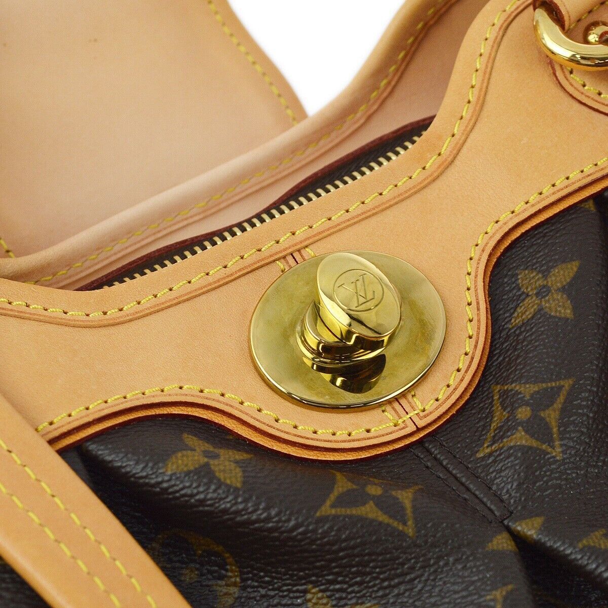 Louis Vuitton Louis Vuitton Boetie Handbag Monogram Canvas Size ONE SIZE - 11 Thumbnail