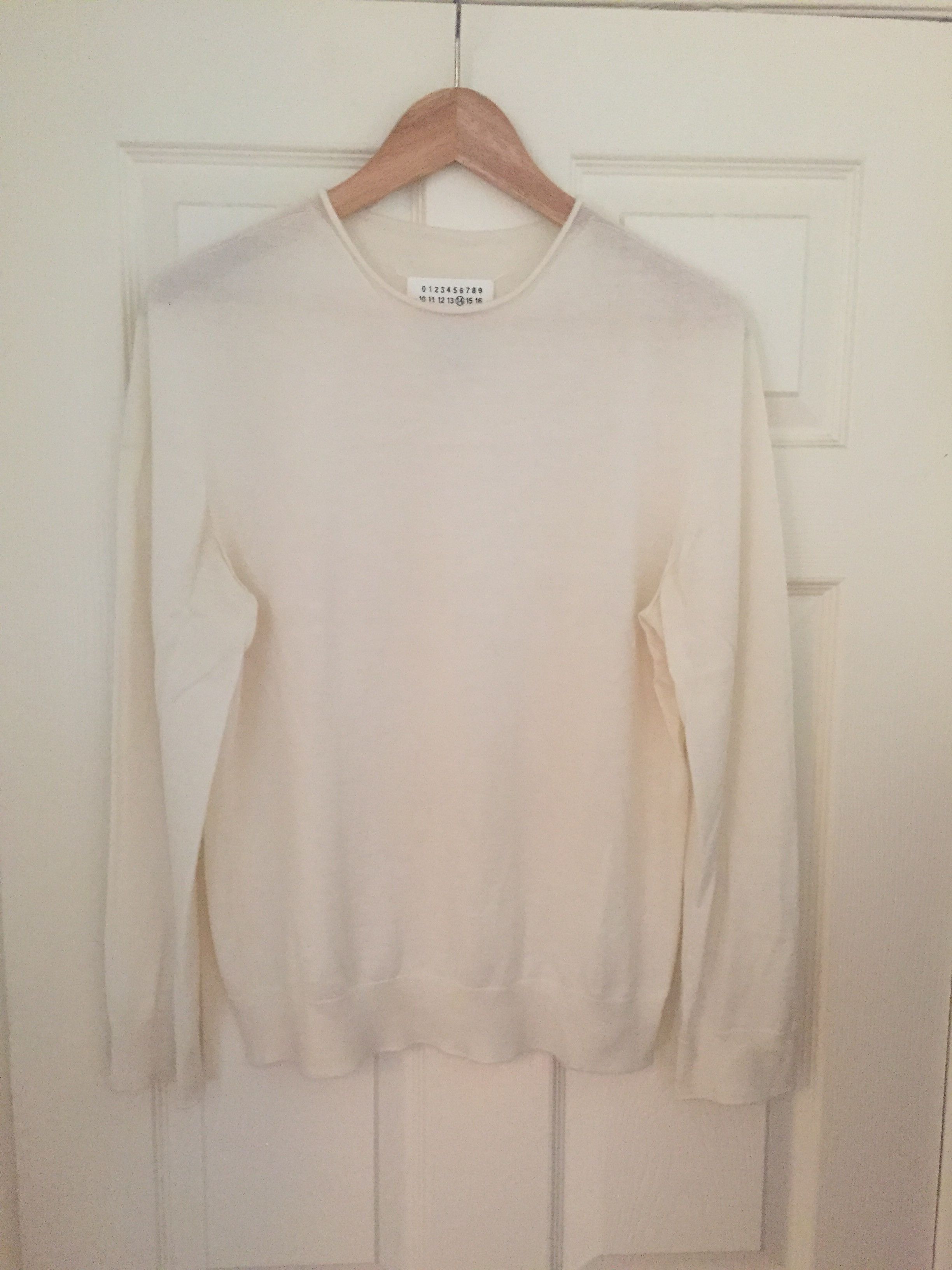 Cashmere creme crew neck