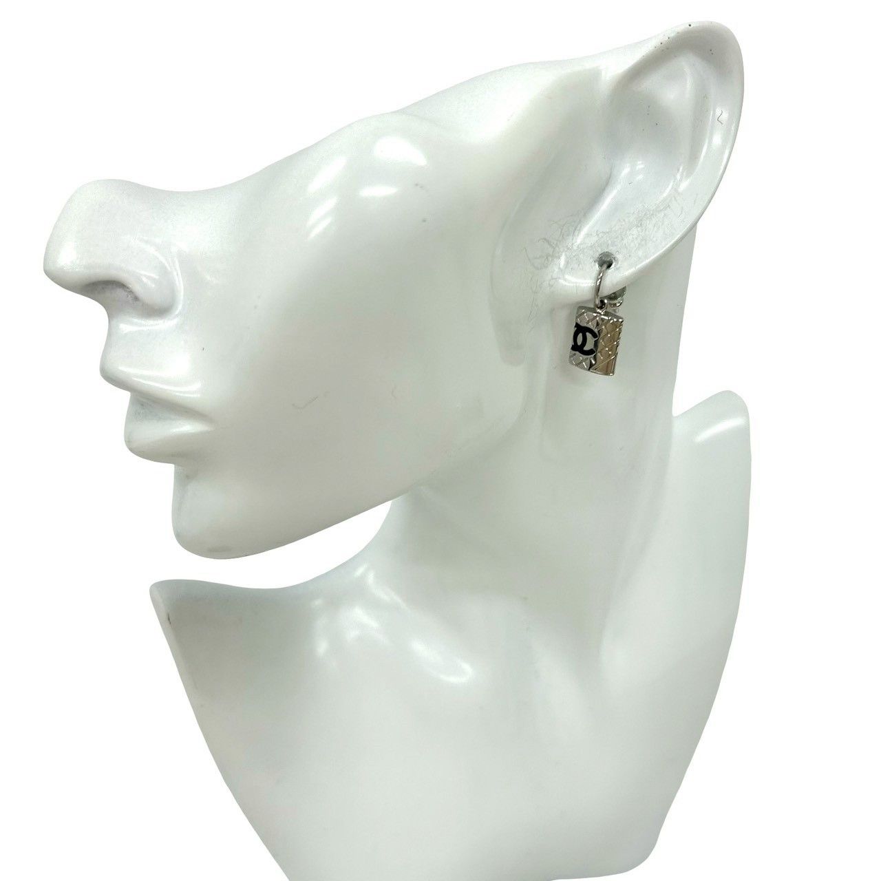 Chanel Chanel Chanel Cambon Earrings Metal Earrings DUTY FREE for USA Size ONE SIZE - 2 Thumbnail