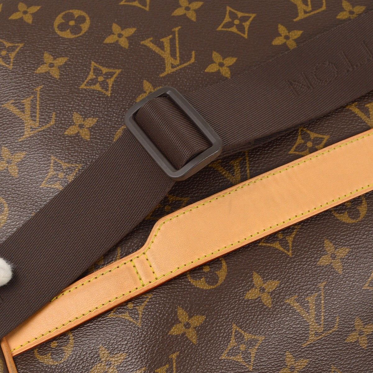 Louis Vuitton Louis Vuitton Abbesses Messenger Bag Monogram Canvas Size ONE SIZE - 6 Thumbnail