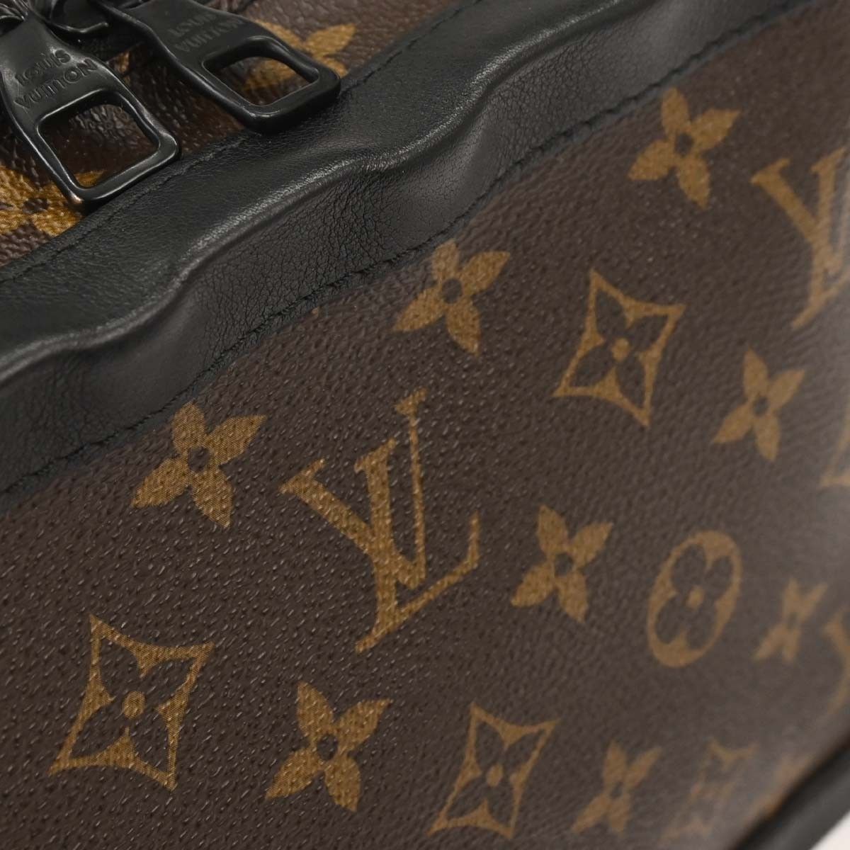 Louis Vuitton Louis Vuitton Solar Ray Soft Trunk Bag Monogram Canvas Size ONE SIZE - 9 Thumbnail