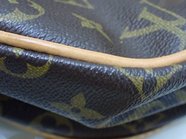 Louis Vuitton Louis Vuitton Crossbody Bag Monogram Canvas Size ONE SIZE - 8 Thumbnail