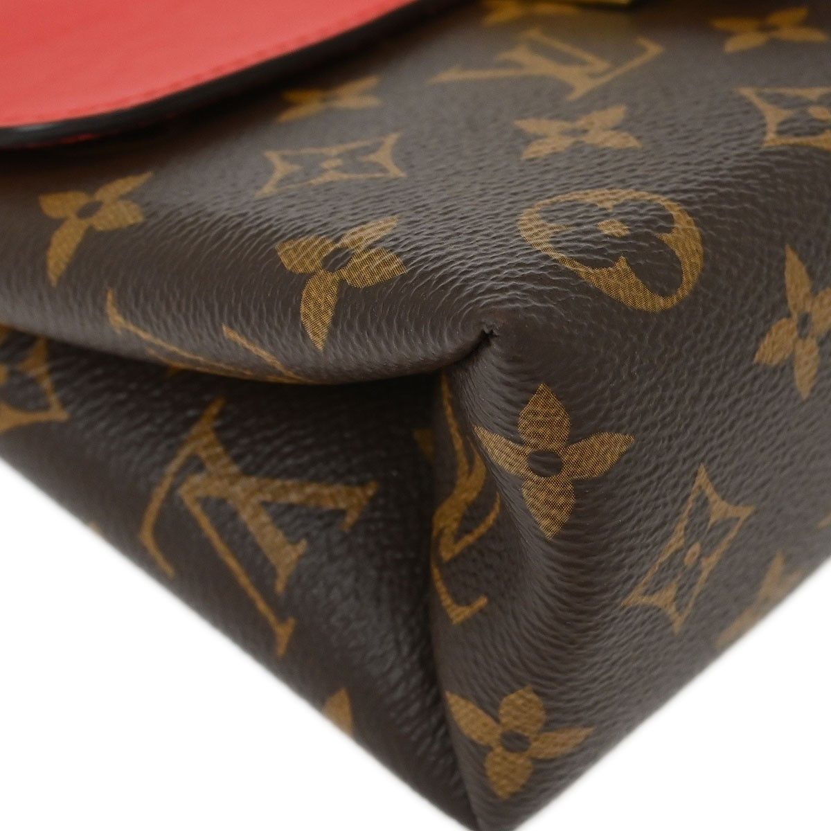Louis Vuitton Louis Vuitton Locky Handbag Monogram Canvas with Leather Size ONE SIZE - 7 Thumbnail