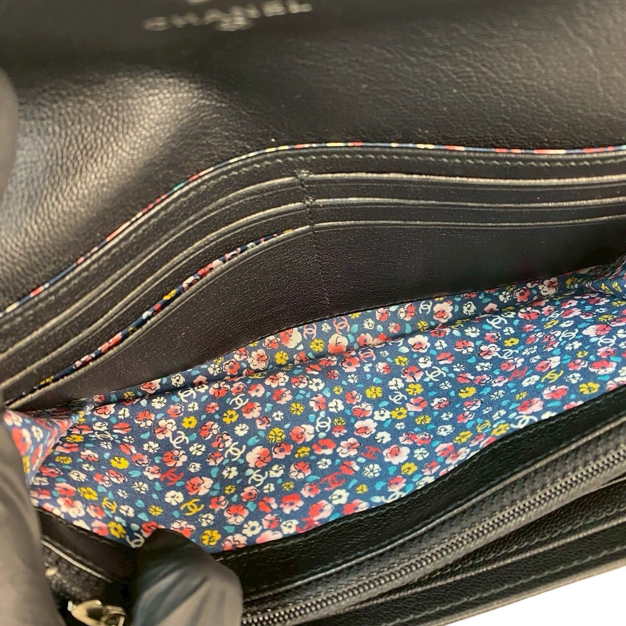 Chanel Chanel Chanel Coco Mark Clover Motif Leather Long Wallet Leather Long Wallet DUTY FREE for USA Size ONE SIZE - 9 Thumbnail