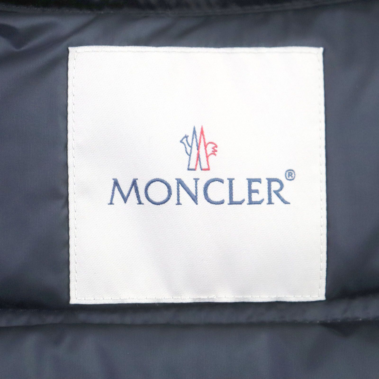 Moncler Moncler Moncler FER Logogram Nylon Down Jacket Others Outerwear DUTY FREE for USA Size ONE SIZE - 10 Thumbnail