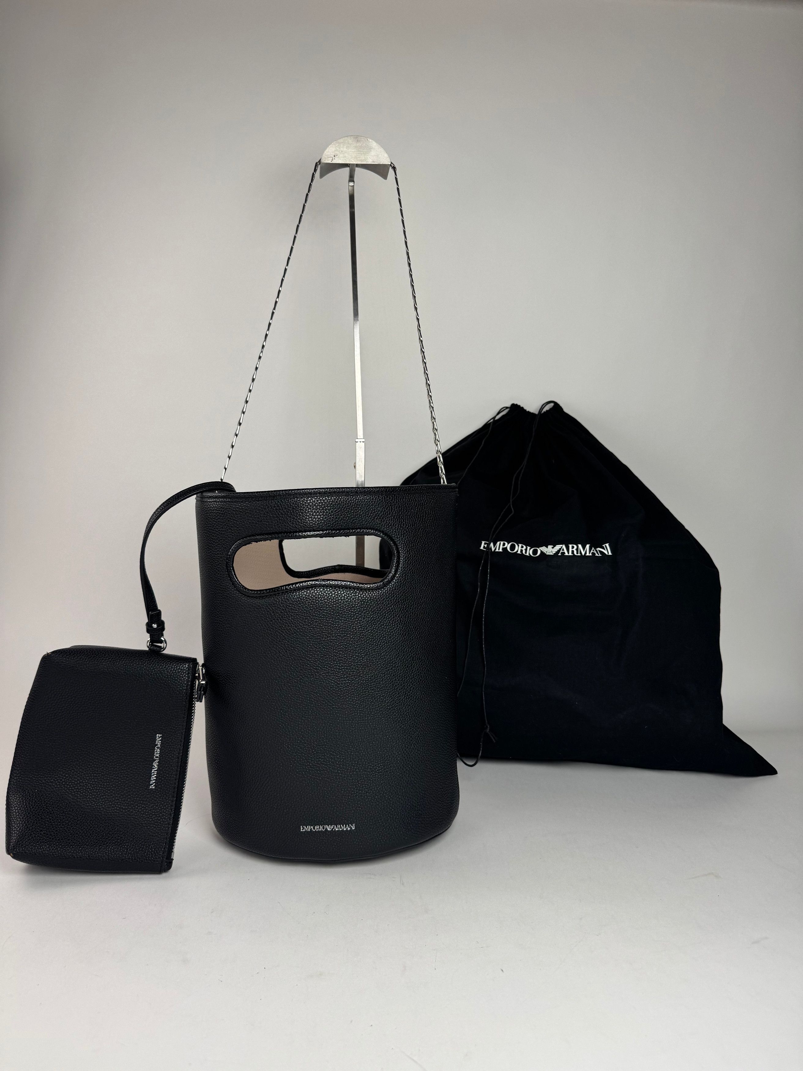 Emporio Armani Vintage Armani Leather 2Way Bucket Bag Black Size ONE SIZE - 4 Thumbnail