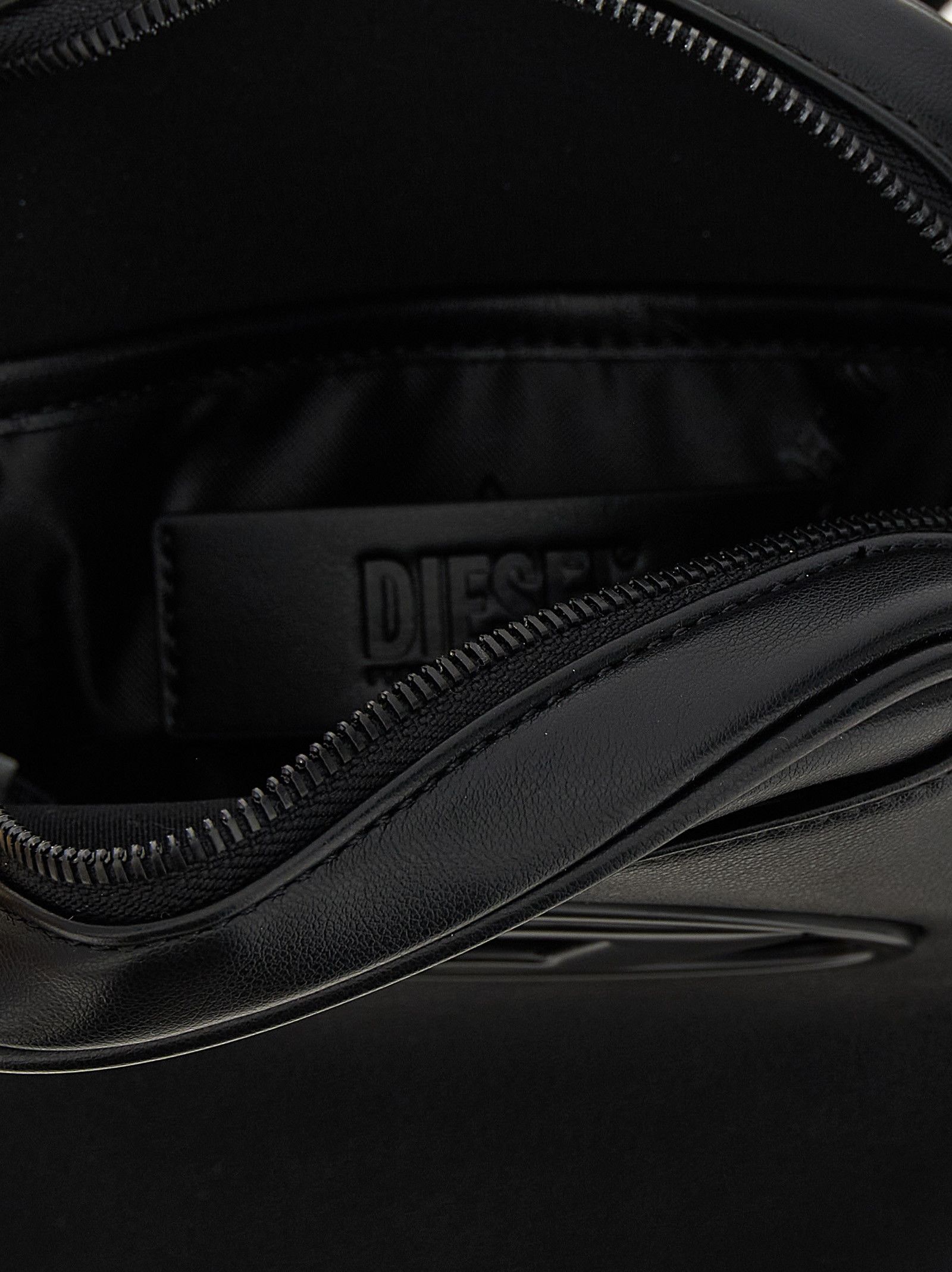 'Holi-D' Crossbody Bag