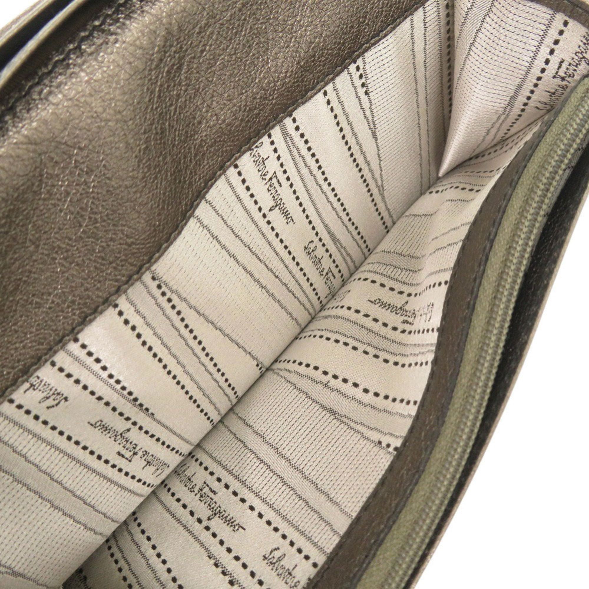 Salvatore Ferragamo Like new Salvatore Ferragamo black leather long wallet/trifold wallet 1059 Size ONE SIZE - 6 Thumbnail
