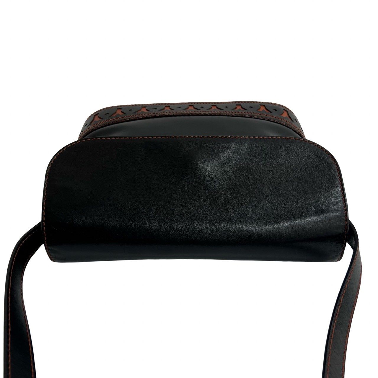 Yves Saint Laurent Yves Saint Laurent Yves Saint Laurent Leather Shoulder Bag Leather Shoulder Bag DUTY FREE for USA Size ONE SIZE - 5 Thumbnail