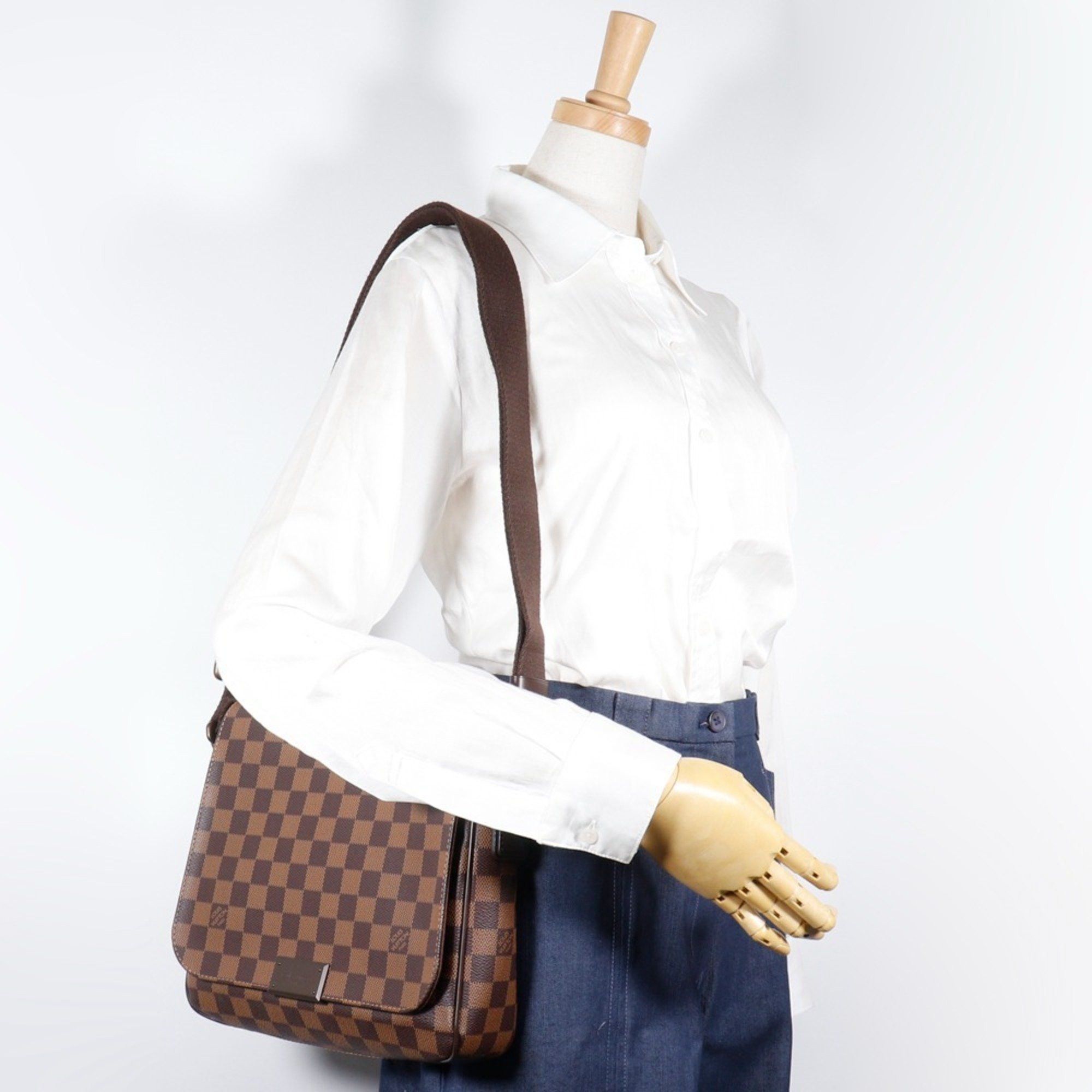 Louis Vuitton Louis Vuitton District PM Shoulder Bag N41213 Damier Canvas 2013 Brown FL4123 A5 Magnetic closure Unisex Size ONE SIZE - 15 Thumbnail